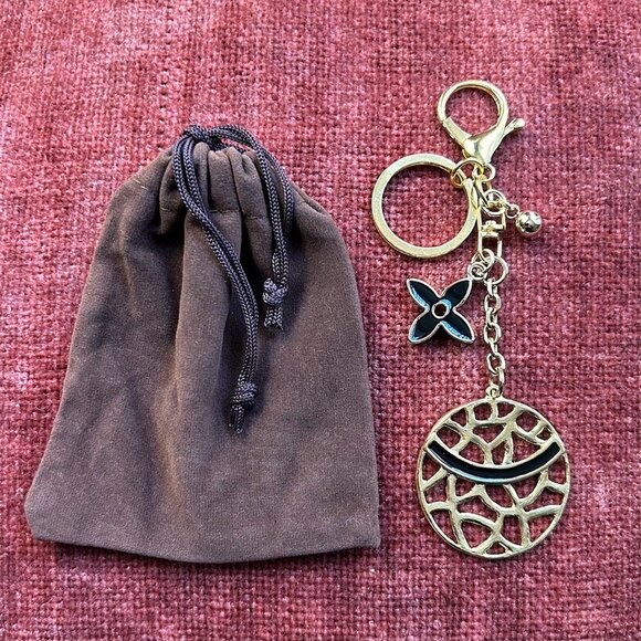 GEOMETRIC Bag Charm Black Gold Tone - Picture 1 of 8